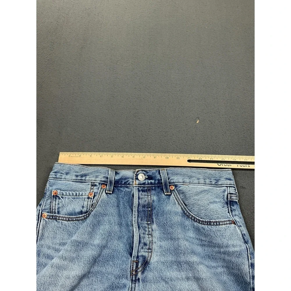 Levis 501 Jeans‎ Mens 31x30 Light Wash Blue Straight Button Fly Distressed Denim